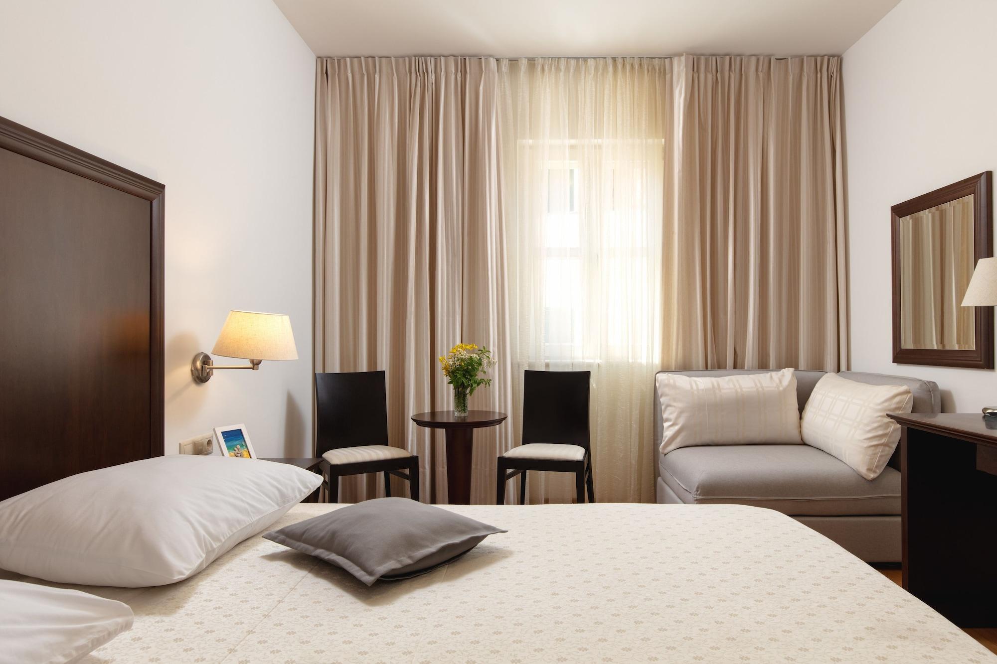 Hotel Croatia Baska Voda Bagian luar foto