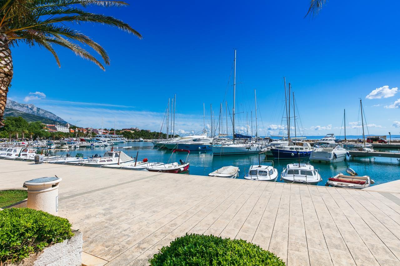 Hotel Croatia Baska Voda Bagian luar foto