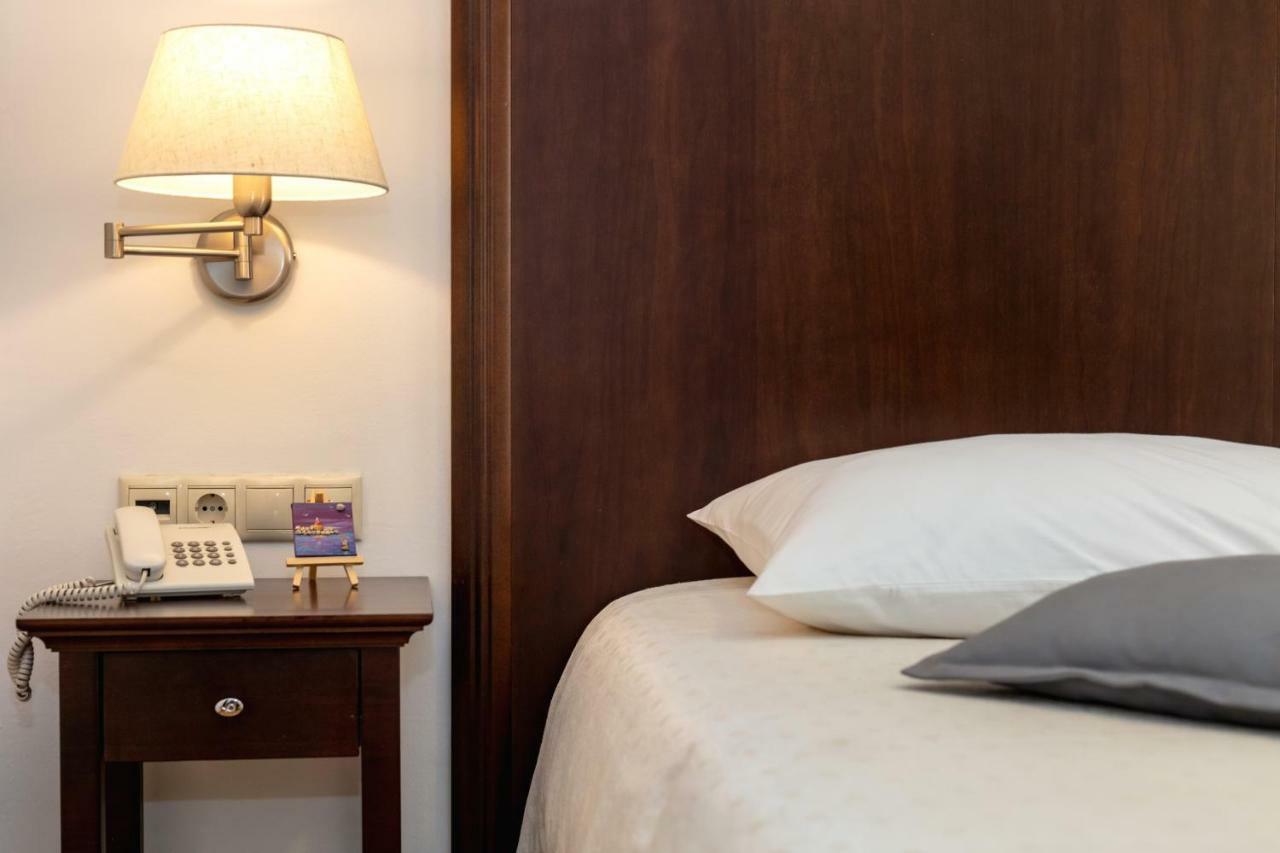 Hotel Croatia Baska Voda Bagian luar foto